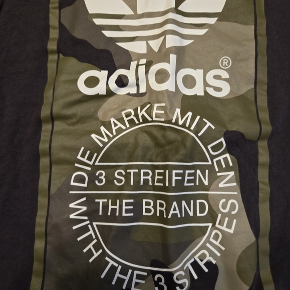 Adidas gray green t shirt in a mens size small new without tags - Picture 2 of 6